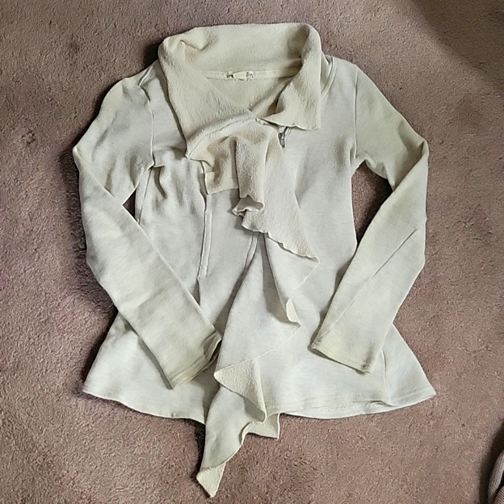 Ruffled Zip-up sweater/sweatshirt/jacket